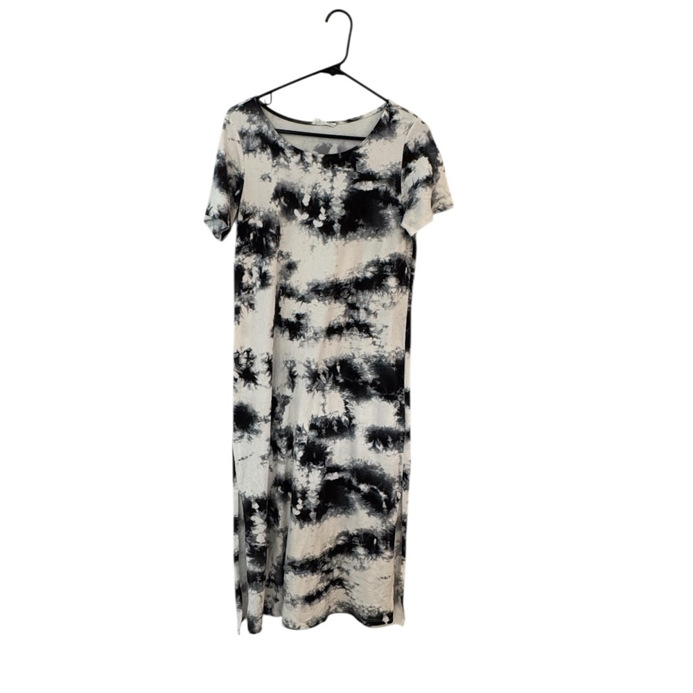 Vici Black and White Sheath Midi Dress